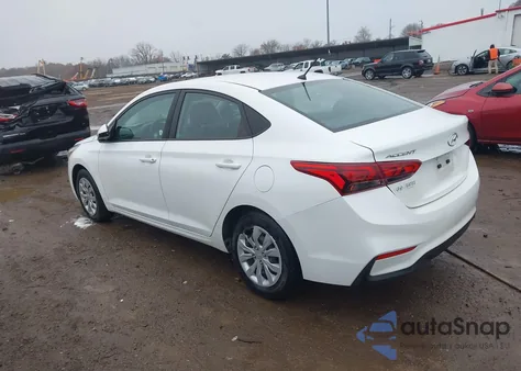 2021 Hyundai Accent Se z USA, uszkodzony, nr VIN 3KPC24A67ME136477